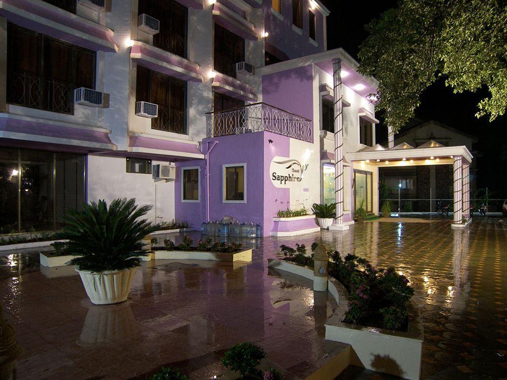 Hôtel Sapphire à Lonavala Extérieur photo